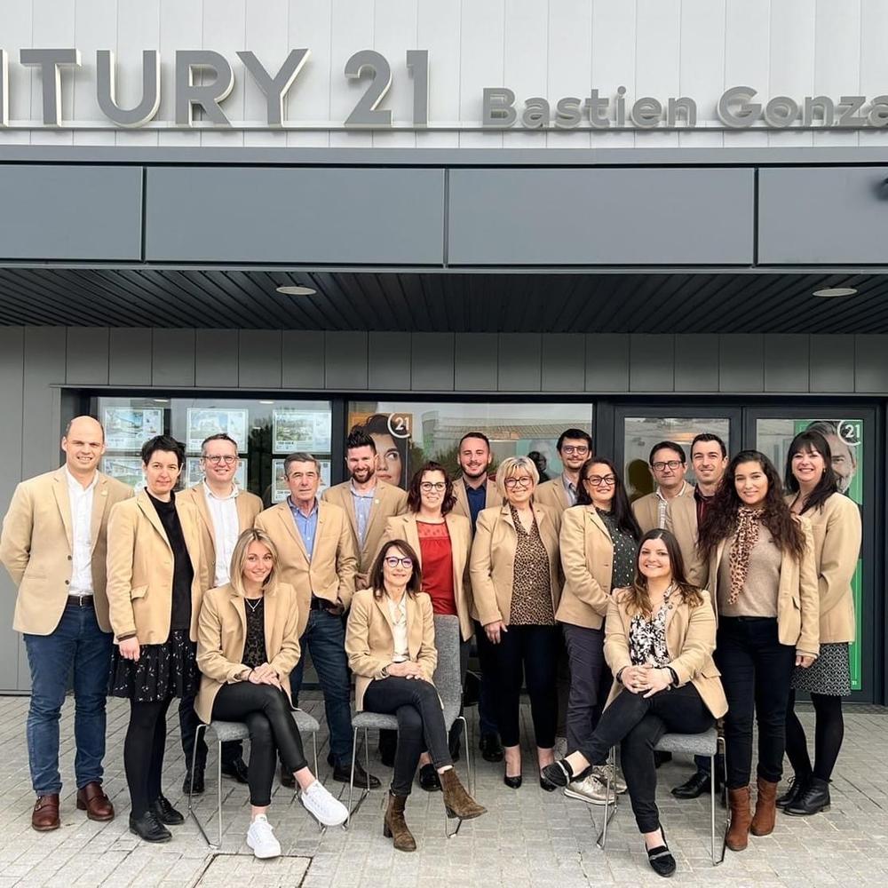 équipe agence Century 21 Bastien Gonzalez à Villeneuve sur Lot