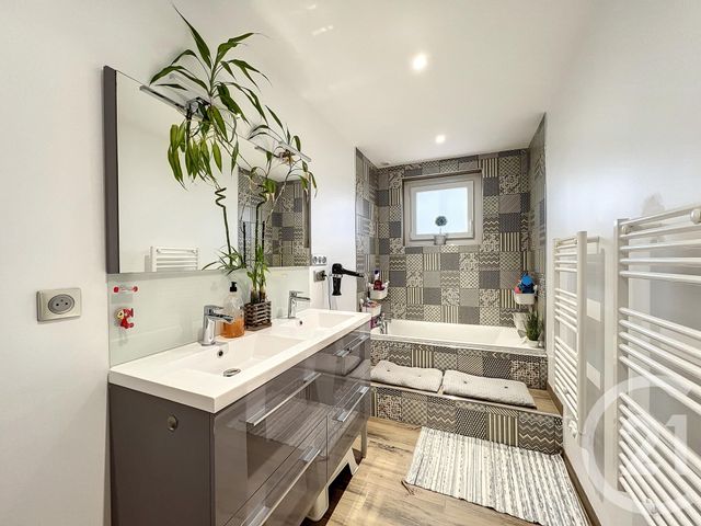 Afficher la photo en grand maison à vendre - 6 pièces - 229.5 m2 - VILLENEUVE SUR LOT - 47 - AQUITAINE - Century 21 Bastien Gonzalez