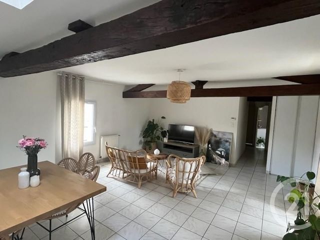 Appartement T3 à louer - 3 pièces - 80.0 m2 - VILLENEUVE SUR LOT - 47 - AQUITAINE - Century 21 Bastien Gonzalez