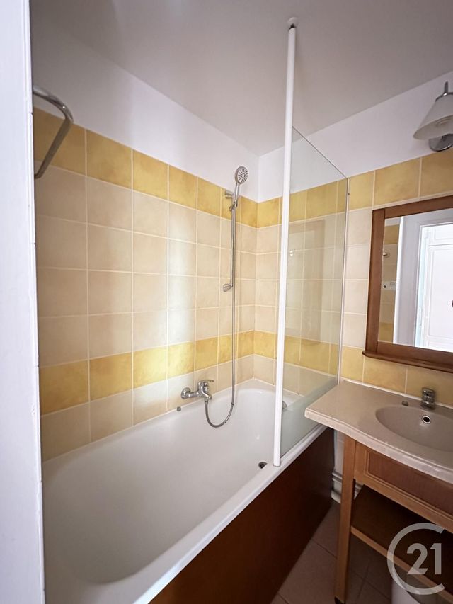 Appartement T2 à vendre - 2 pièces - 30.0 m2 - MONFLANQUIN - 47 - AQUITAINE - Century 21 Bastien Gonzalez