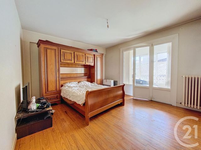 Afficher la photo en grand immeuble à vendre - 254.45 m2 - VILLENEUVE SUR LOT - 47 - AQUITAINE - Century 21 Bastien Gonzalez