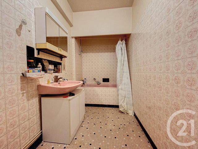 Afficher la photo en grand immeuble à vendre - 254.45 m2 - VILLENEUVE SUR LOT - 47 - AQUITAINE - Century 21 Bastien Gonzalez