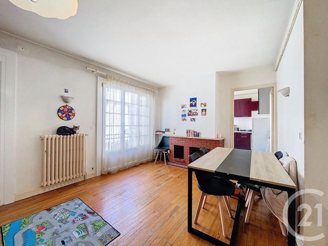 Afficher la photo en grand immeuble à vendre - 254.45 m2 - VILLENEUVE SUR LOT - 47 - AQUITAINE - Century 21 Bastien Gonzalez