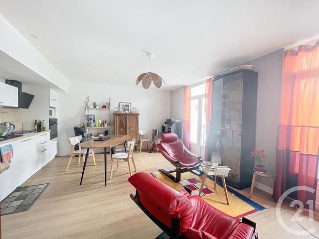 Appartement T3 à louer - 3 pièces - 66.29 m2 - AGEN - 47 - AQUITAINE - Century 21 Bastien Gonzalez