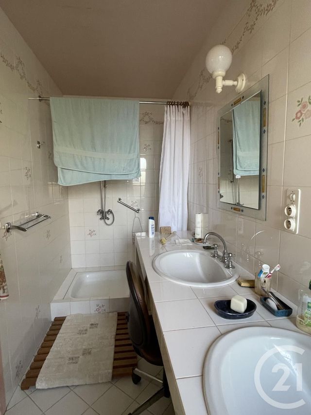 Afficher la photo en grand maison à vendre - 10 pièces - 298.93 m2 - VILLENEUVE SUR LOT - 47 - AQUITAINE - Century 21 Bastien Gonzalez