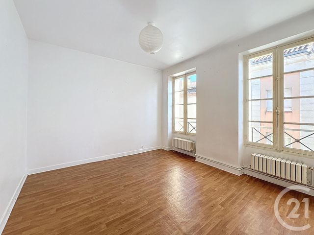 Appartement T2 à vendre - 3 pièces - 74.27 m2 - VILLENEUVE SUR LOT - 47 - AQUITAINE - Century 21 Bastien Gonzalez