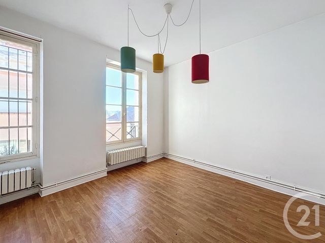 Appartement T2 à vendre - 3 pièces - 74.27 m2 - VILLENEUVE SUR LOT - 47 - AQUITAINE - Century 21 Bastien Gonzalez