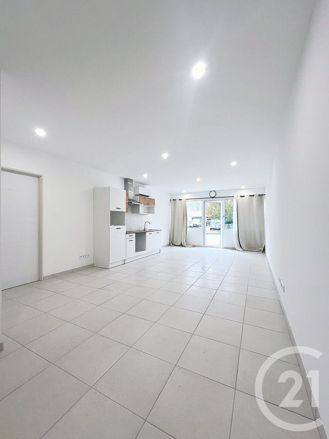 Appartement Studio à louer - 1 pièce - 41.2 m2 - VILLENEUVE SUR LOT - 47 - AQUITAINE - Century 21 Bastien Gonzalez
