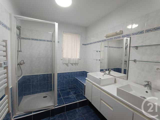 Appartement T4 à vendre - 5 pièces - 107.0 m2 - VILLENEUVE SUR LOT - 47 - AQUITAINE - Century 21 Bastien Gonzalez