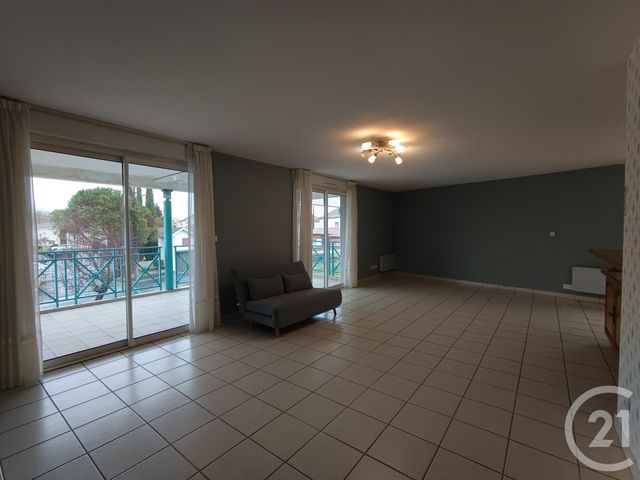 Appartement T4 à vendre - 5 pièces - 107.0 m2 - VILLENEUVE SUR LOT - 47 - AQUITAINE - Century 21 Bastien Gonzalez