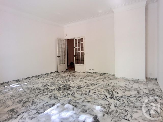 Appartement T3 à vendre - 3 pièces - 100.0 m2 - VILLENEUVE SUR LOT - 47 - AQUITAINE - Century 21 Bastien Gonzalez