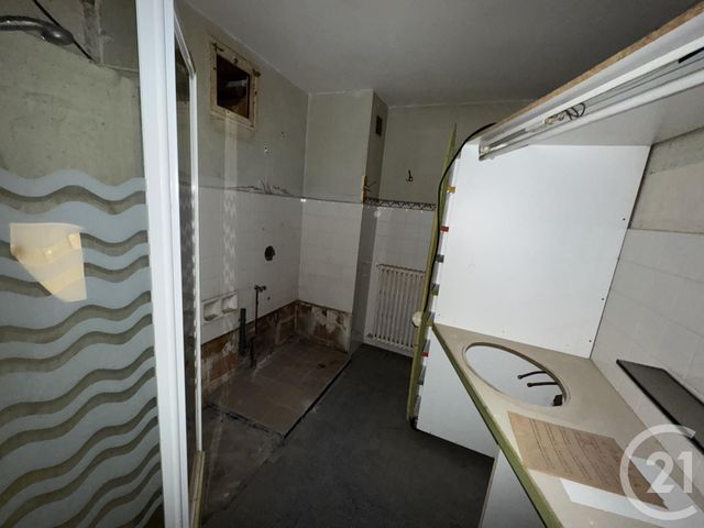 Appartement T8 à vendre - 8 pièces - 123.2 m2 - VILLENEUVE SUR LOT - 47 - AQUITAINE - Century 21 Bastien Gonzalez