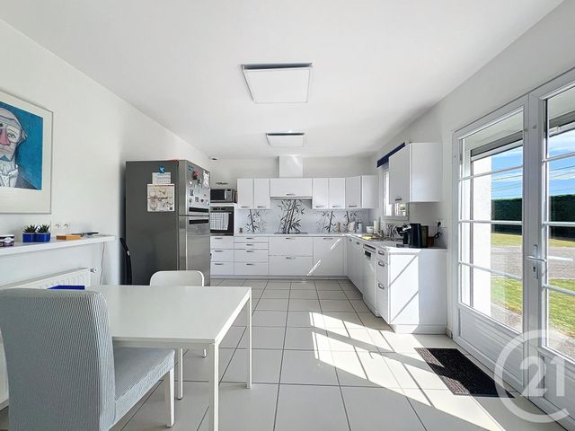 Afficher la photo en grand maison à vendre - 6 pièces - 212.15 m2 - ST SYLVESTRE SUR LOT - 47 - AQUITAINE - Century 21 Bastien Gonzalez