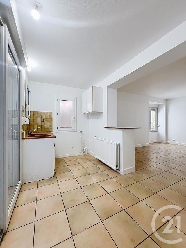 Afficher la photo en grand Appartement T2 à vendre - 2 pièces - 44.04 m2 - VILLENEUVE SUR LOT - 47 - AQUITAINE - Century 21 Bastien Gonzalez