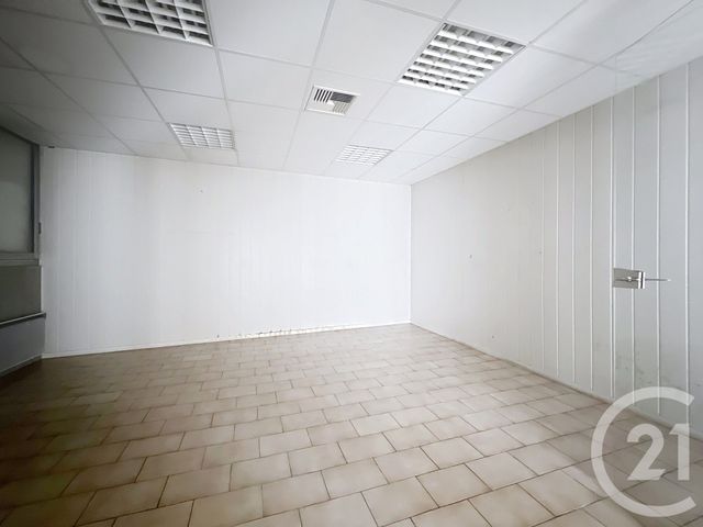 maison à louer - 5 pièces - 223.3 m2 - VILLENEUVE SUR LOT - 47 - AQUITAINE - Century 21 Bastien Gonzalez