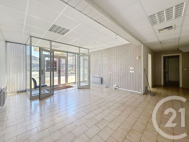 maison à louer - 5 pièces - 223.3 m2 - VILLENEUVE SUR LOT - 47 - AQUITAINE - Century 21 Bastien Gonzalez