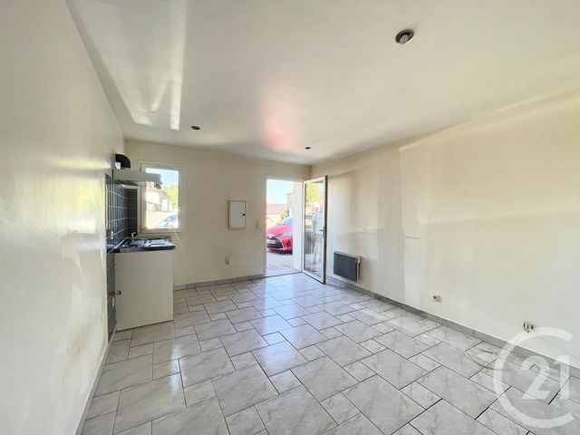 Appartement Studio à louer - 2 pièces - 19.01 m2 - STE LIVRADE SUR LOT - 47 - AQUITAINE - Century 21 Bastien Gonzalez