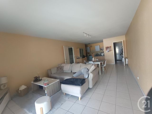 Appartement F2 à vendre - 3 pièces - 73.0 m2 - VILLENEUVE SUR LOT - 47 - AQUITAINE - Century 21 Bastien Gonzalez