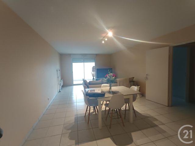 Appartement F2 à vendre - 3 pièces - 73.0 m2 - VILLENEUVE SUR LOT - 47 - AQUITAINE - Century 21 Bastien Gonzalez