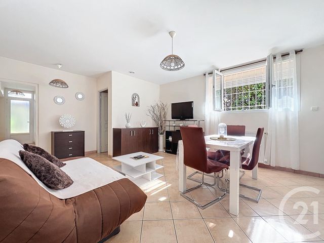 Appartement T2 à louer - 2 pièces - 42.36 m2 - AGEN - 47 - AQUITAINE - Century 21 Bastien Gonzalez