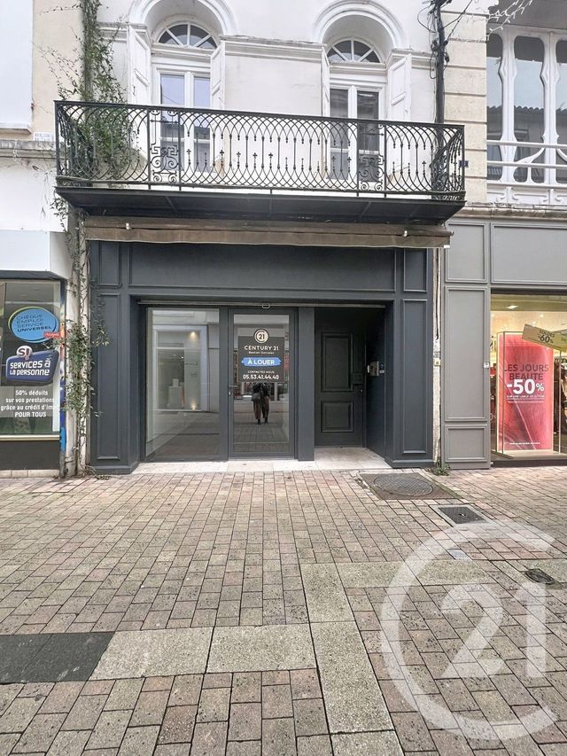 Appartement Local à louer - 1 pièce - 56.89 m2 - VILLENEUVE SUR LOT - 47 - AQUITAINE - Century 21 Bastien Gonzalez