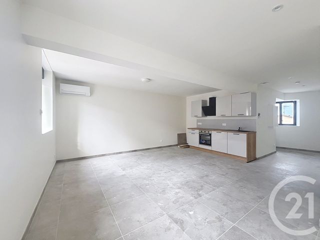 Appartement T3 à louer - 3 pièces - 67.49 m2 - STE LIVRADE SUR LOT - 47 - AQUITAINE - Century 21 Bastien Gonzalez
