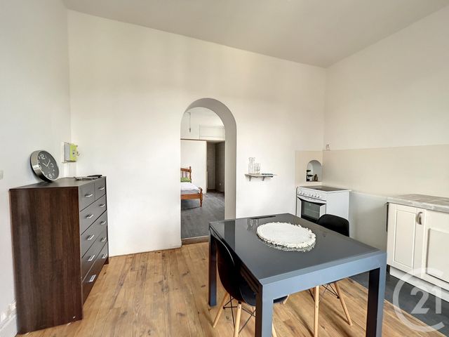 Appartement T2 à louer - 2 pièces - 31.2 m2 - ST SYLVESTRE SUR LOT - 47 - AQUITAINE - Century 21 Bastien Gonzalez