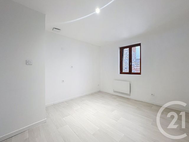 Appartement T2 à louer - 2 pièces - 36.9 m2 - VILLENEUVE SUR LOT - 47 - AQUITAINE - Century 21 Bastien Gonzalez