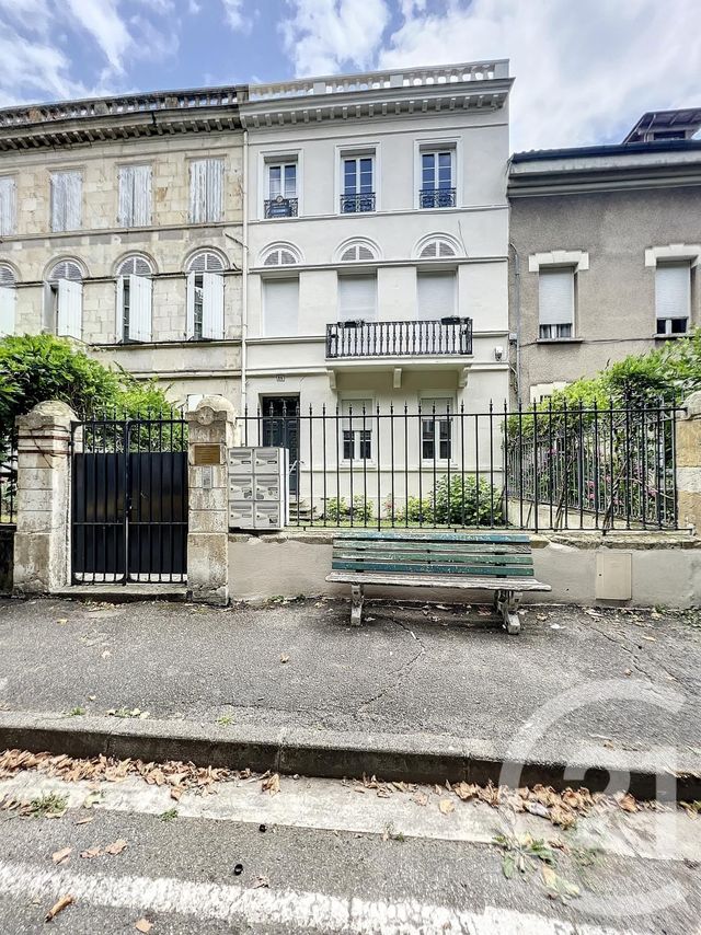 Appartement T2 à louer - 2 pièces - 67.32 m2 - VILLENEUVE SUR LOT - 47 - AQUITAINE - Century 21 Bastien Gonzalez