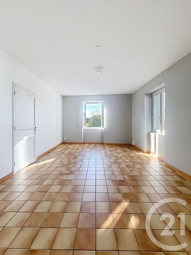 Appartement à louer - 3 pièces - 79.63 m2 - STE LIVRADE SUR LOT - 47 - AQUITAINE - Century 21 Bastien Gonzalez