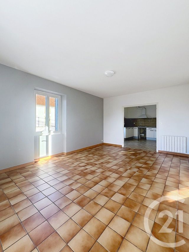 Appartement à louer - 3 pièces - 79.63 m2 - STE LIVRADE SUR LOT - 47 - AQUITAINE - Century 21 Bastien Gonzalez