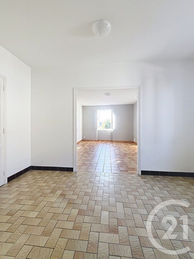 Appartement à louer - 3 pièces - 79.63 m2 - STE LIVRADE SUR LOT - 47 - AQUITAINE - Century 21 Bastien Gonzalez