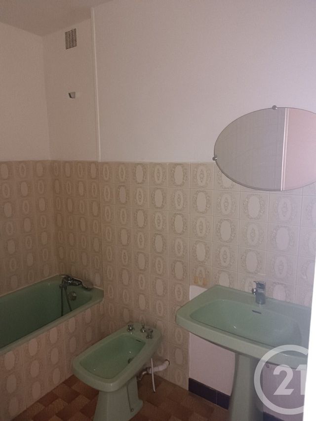 Appartement T3 à vendre - 2 pièces - 61.0 m2 - VILLENEUVE SUR LOT - 47 - AQUITAINE - Century 21 Bastien Gonzalez