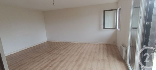 Appartement T2 à vendre - 2 pièces - 65.34 m2 - VILLENEUVE SUR LOT - 47 - AQUITAINE - Century 21 Bastien Gonzalez