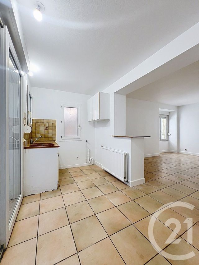 Appartement T2 à louer - 2 pièces - 44.04 m2 - VILLENEUVE SUR LOT - 47 - AQUITAINE - Century 21 Bastien Gonzalez