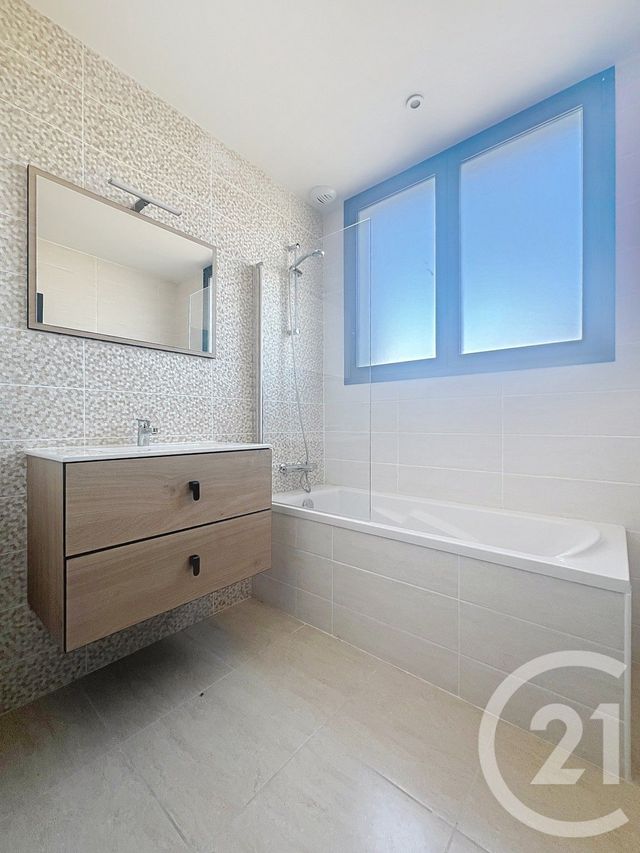 maison à louer - 3 pièces - 77.77 m2 - VILLENEUVE SUR LOT - 47 - AQUITAINE - Century 21 Bastien Gonzalez