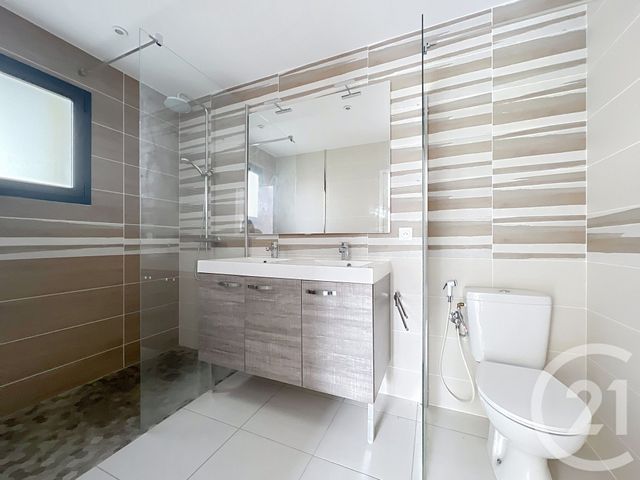 maison à louer - 3 pièces - 77.77 m2 - VILLENEUVE SUR LOT - 47 - AQUITAINE - Century 21 Bastien Gonzalez