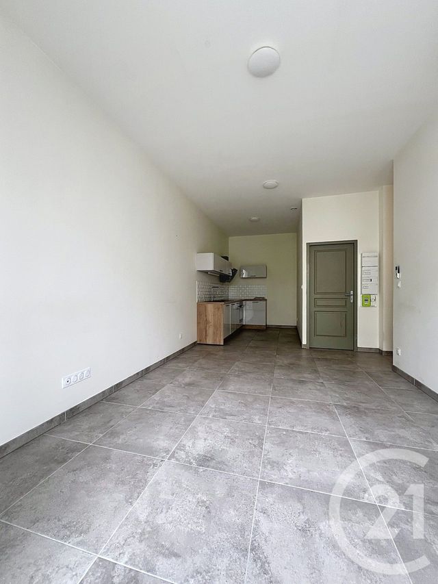 Appartement T3 à louer - 3 pièces - 54.58 m2 - STE LIVRADE SUR LOT - 47 - AQUITAINE - Century 21 Bastien Gonzalez