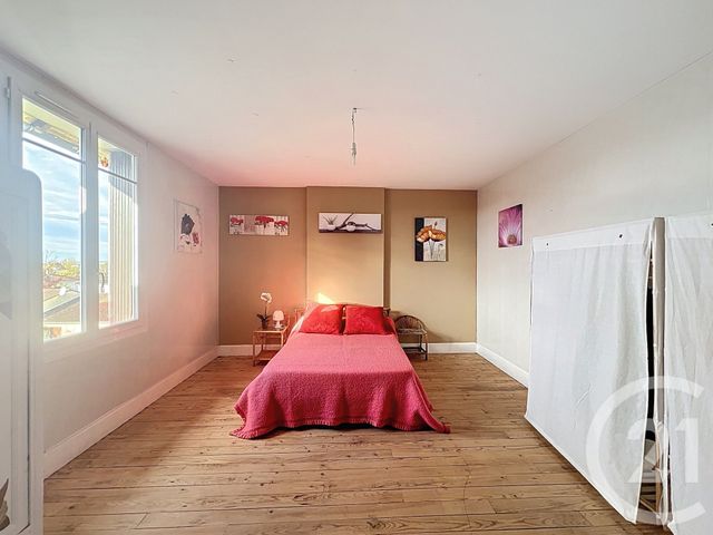 maison à vendre - 4 pièces - 152.8 m2 - STE LIVRADE SUR LOT - 47 - AQUITAINE - Century 21 Bastien Gonzalez