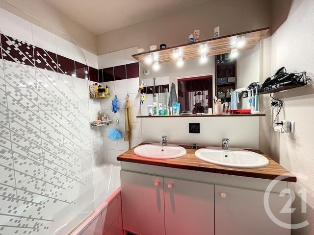 Appartement F3 à vendre - 3 pièces - 57.79 m2 - VILLENEUVE SUR LOT - 47 - AQUITAINE - Century 21 Bastien Gonzalez