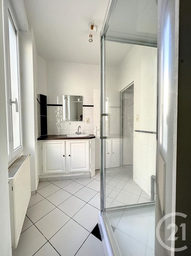 Afficher la photo en grand Appartement à louer - 2 pièces - 56.0 m2 - VILLENEUVE SUR LOT - 47 - AQUITAINE - Century 21 Bastien Gonzalez