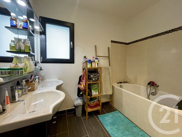 maison à louer - 5 pièces - 126.0 m2 - LA CROIX BLANCHE - 47 - AQUITAINE - Century 21 Bastien Gonzalez