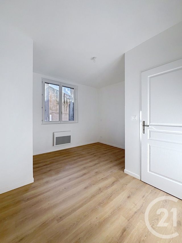 Appartement T2 à louer - 2 pièces - 31.62 m2 - VILLENEUVE SUR LOT - 47 - AQUITAINE - Century 21 Bastien Gonzalez