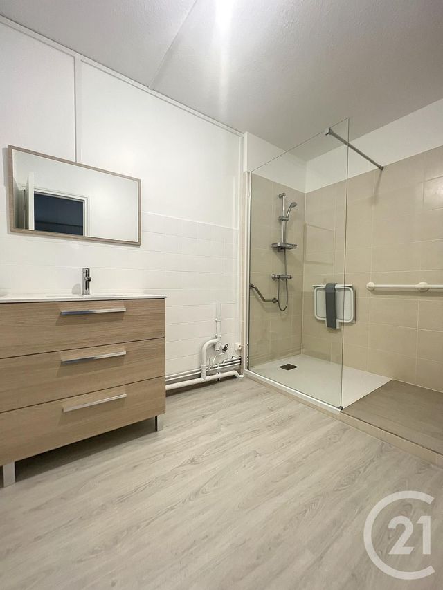 Appartement T2 à louer - 2 pièces - 45.37 m2 - VILLENEUVE SUR LOT - 47 - AQUITAINE - Century 21 Bastien Gonzalez