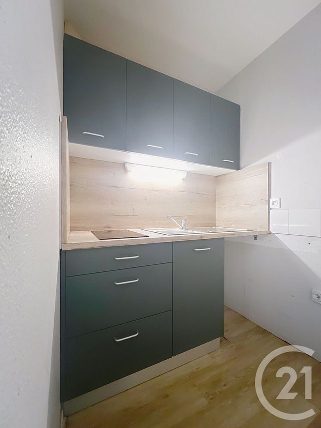 Appartement T2 à louer - 2 pièces - 33.0 m2 - CASTELNAUD DE GRATECAMBE - 47 - AQUITAINE - Century 21 Bastien Gonzalez