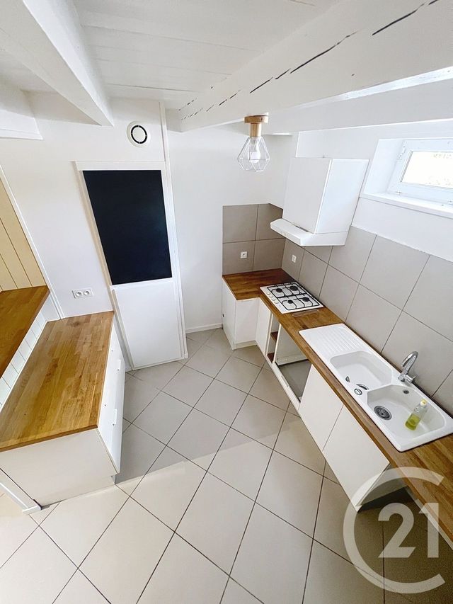 maison à louer - 4 pièces - 75.0 m2 - VILLENEUVE SUR LOT - 47 - AQUITAINE - Century 21 Bastien Gonzalez