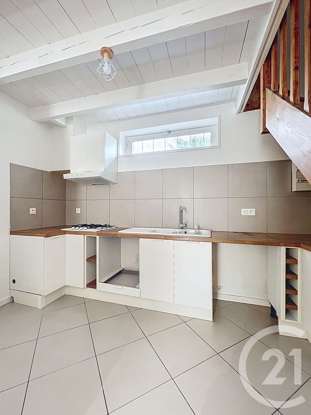 maison à louer - 4 pièces - 75.0 m2 - VILLENEUVE SUR LOT - 47 - AQUITAINE - Century 21 Bastien Gonzalez