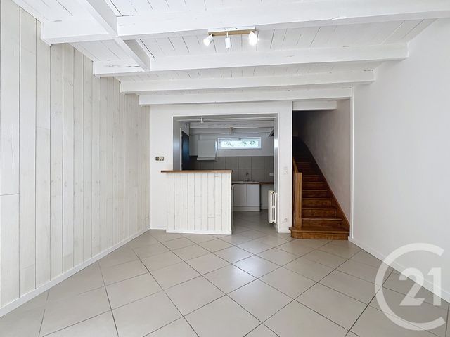 maison à louer - 4 pièces - 75.0 m2 - VILLENEUVE SUR LOT - 47 - AQUITAINE - Century 21 Bastien Gonzalez