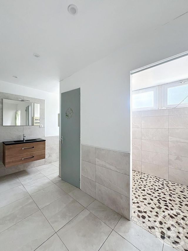 Appartement T2 à louer - 2 pièces - 70.0 m2 - CANCON - 47 - AQUITAINE - Century 21 Bastien Gonzalez