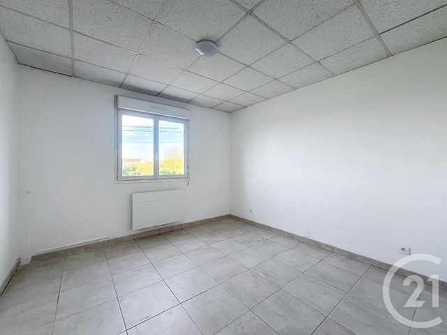 Appartement T2 à louer - 2 pièces - 70.0 m2 - CANCON - 47 - AQUITAINE - Century 21 Bastien Gonzalez